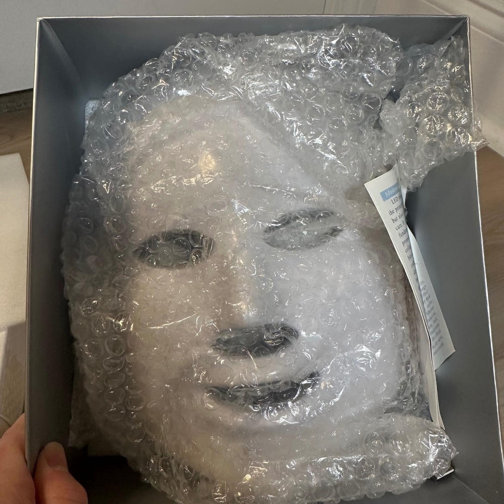 Colorful LED Beauty Mask Face Light Therapy Wrinkles Toning Skin Care System NEW - Picture 2 of 3